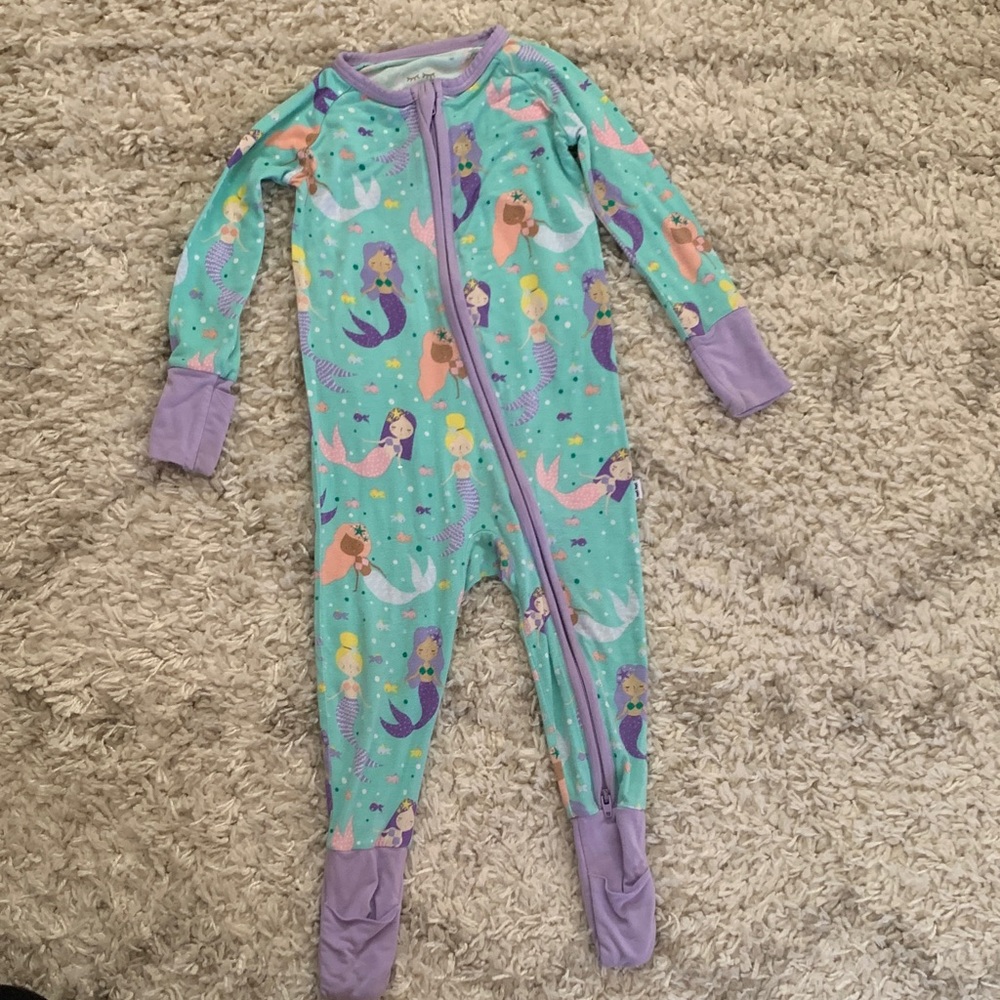 Little Sleepies, mermaid magic zippy